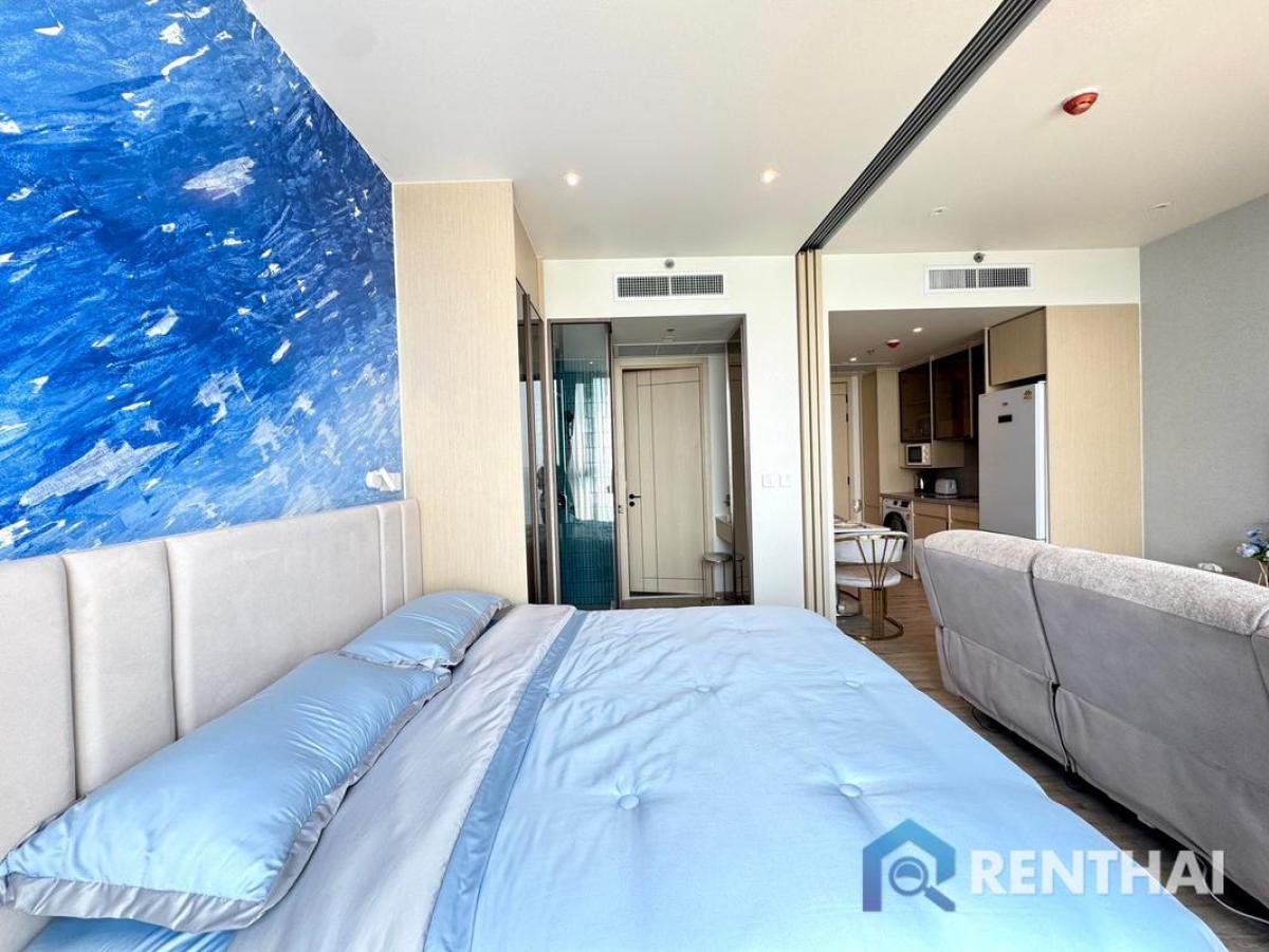 For SaleCondoPattaya, Bangsaen, Chonburi : Arom Wongamat for sale 1 bedroom 37 sqm direct sea view beachfront condo Pattaya best price