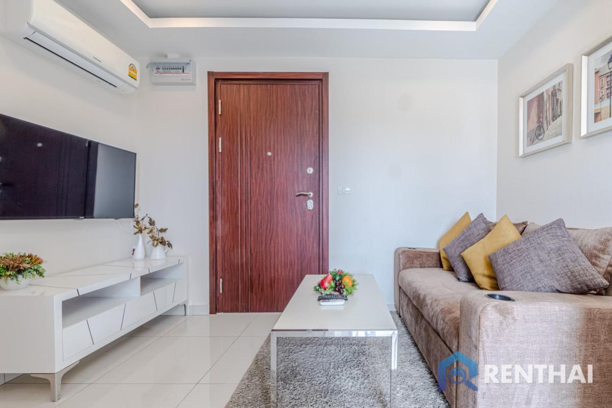 For SaleCondoPattaya, Bangsaen, Chonburi : Hot Deal! Luxury 1-Bedroom Resort-Style Condo at Arcadia Beach Resort