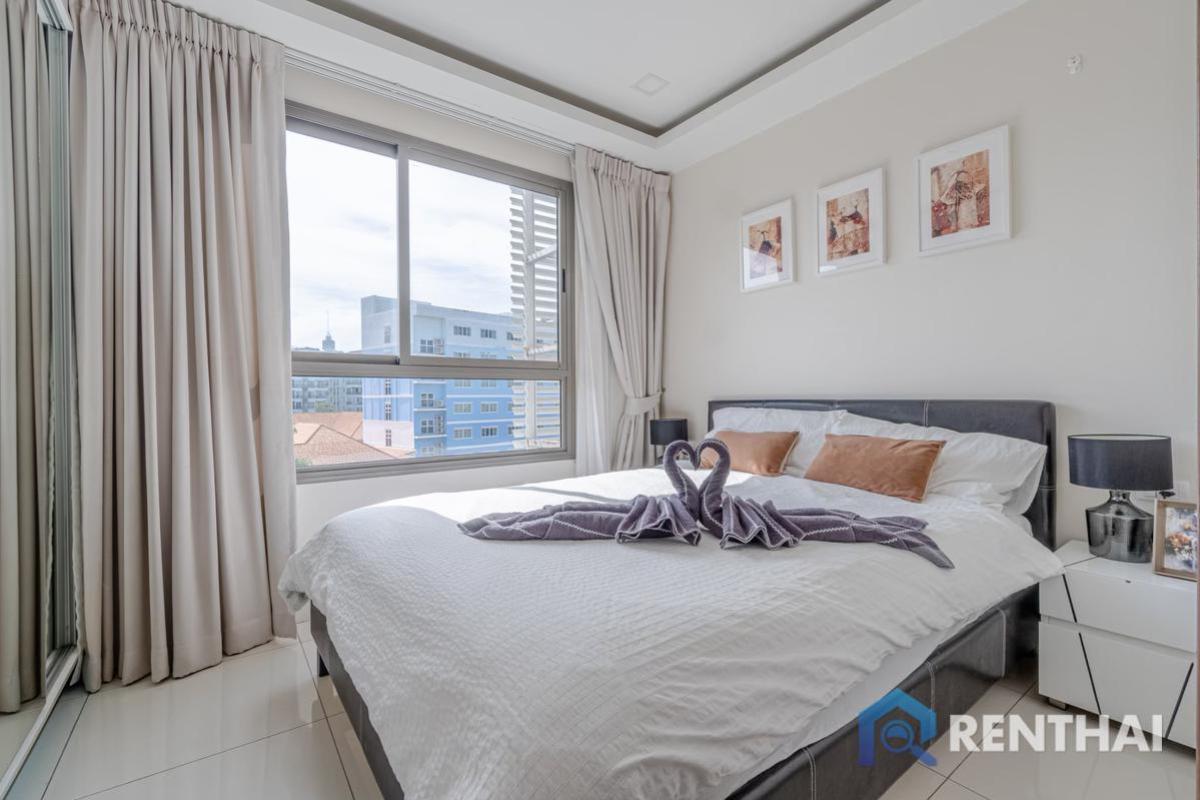 For SaleCondoPattaya, Bangsaen, Chonburi : Hot Deal! Luxury 1-Bedroom Resort-Style Condo at Arcadia Beach Resort