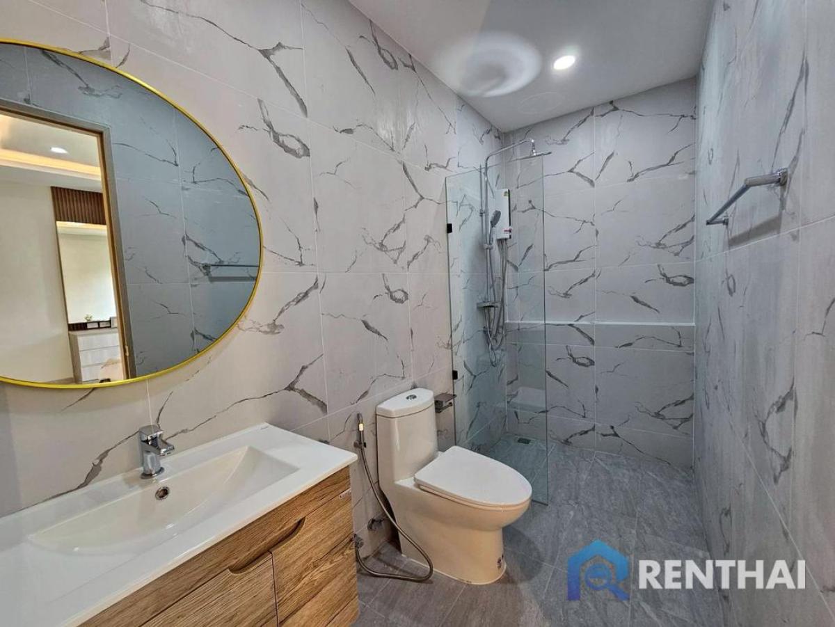 For SaleHousePattaya, Bangsaen, Chonburi : For sale house 4 bedrooms at Takhian Tia