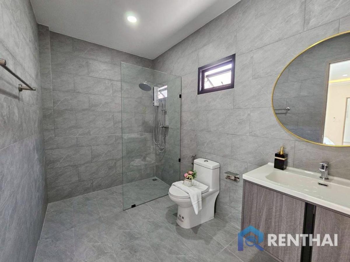 For SaleHousePattaya, Bangsaen, Chonburi : For sale house 4 bedrooms at Takhian Tia