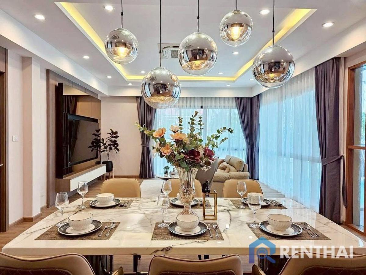 For SaleHousePattaya, Bangsaen, Chonburi : brand-new pool villas just 1.5 km from Jomtien Beach.