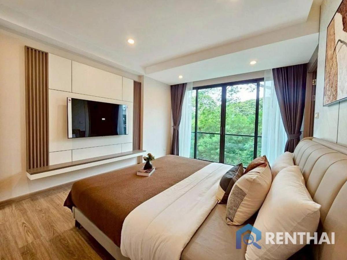 For SaleHousePattaya, Bangsaen, Chonburi : brand-new pool villas just 1.5 km from Jomtien Beach.