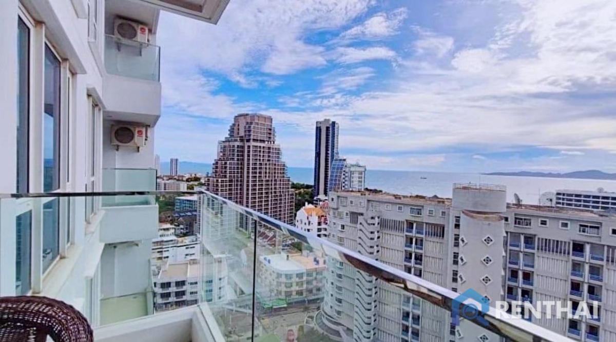 For SaleCondoPattaya, Bangsaen, Chonburi : Ocean View Condo at The Cliff: 1-Bedroom Condo in Pattaya, Fully Furnished