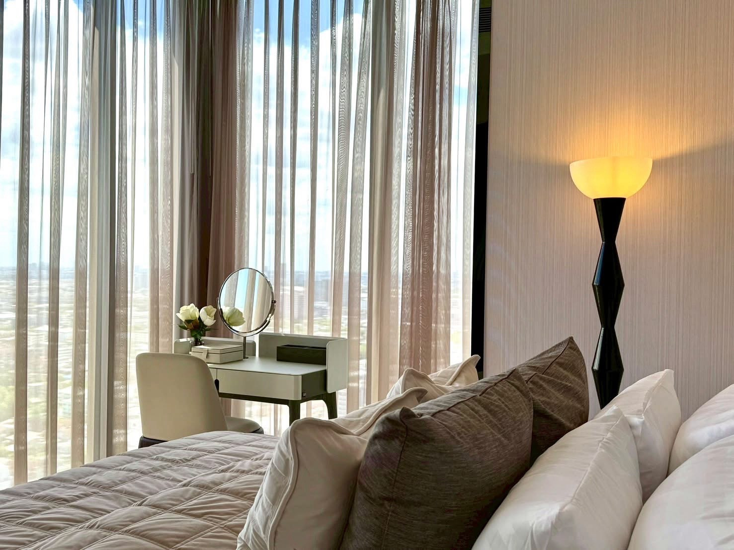ให้เช่าคอนโดเกษตรศาสตร์ รัชโยธิน : ✨ FOR RENT | Mazarine Ratchayothin Luxury Condo ใกล้ BTS รัชโยธิน ✨

คอนโด High Rise ทำเลศักยภาพ ใจกลางรัชโยธิน
ติด Major รัชโยธิน เดินทางสะดวก ใกล้ BTS และห้างสรรพสินค้าชั้นนำ