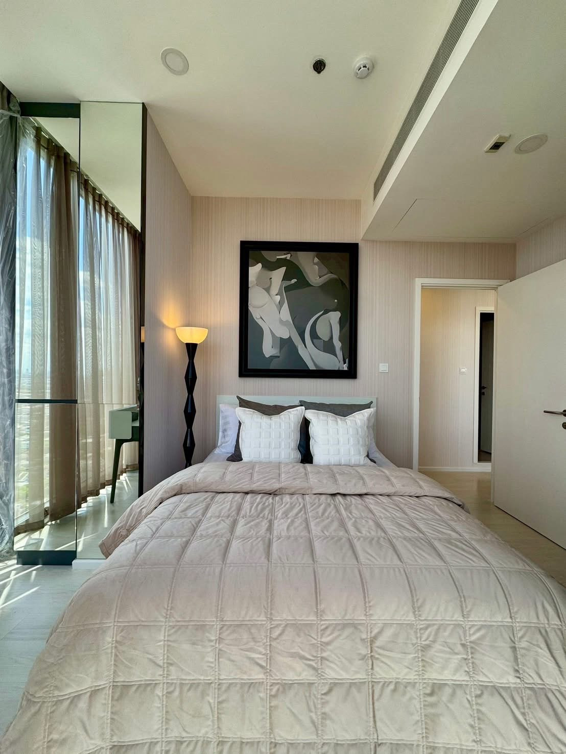 ให้เช่าคอนโดเกษตรศาสตร์ รัชโยธิน : ✨ FOR RENT | Mazarine Ratchayothin Luxury Condo ใกล้ BTS รัชโยธิน ✨

คอนโด High Rise ทำเลศักยภาพ ใจกลางรัชโยธิน
ติด Major รัชโยธิน เดินทางสะดวก ใกล้ BTS และห้างสรรพสินค้าชั้นนำ