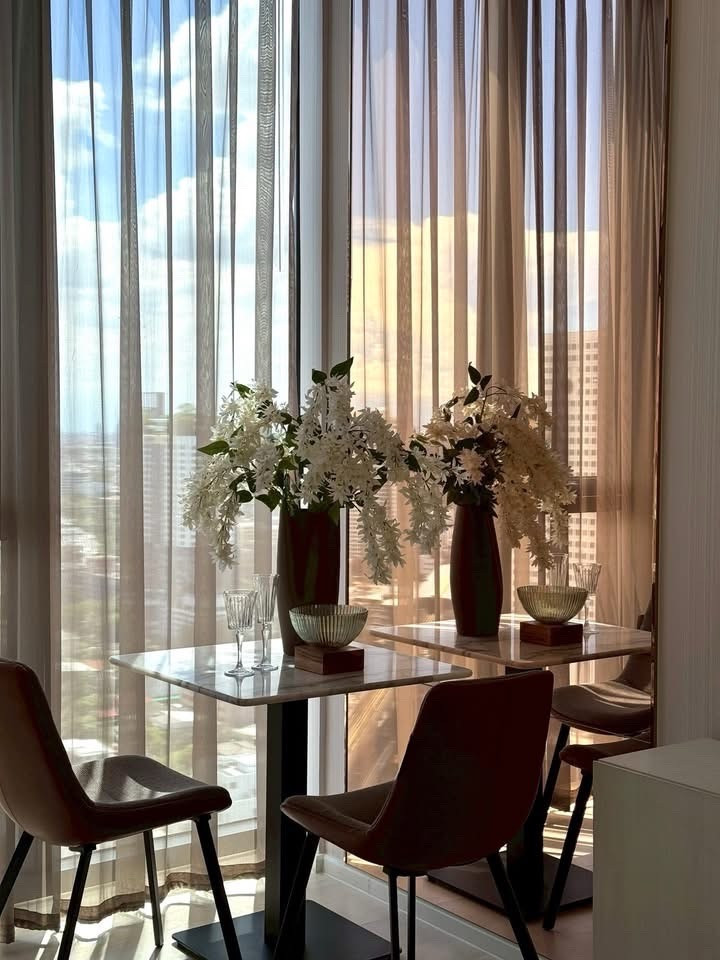 ให้เช่าคอนโดเกษตรศาสตร์ รัชโยธิน : ✨ FOR RENT | Mazarine Ratchayothin Luxury Condo ใกล้ BTS รัชโยธิน ✨

คอนโด High Rise ทำเลศักยภาพ ใจกลางรัชโยธิน
ติด Major รัชโยธิน เดินทางสะดวก ใกล้ BTS และห้างสรรพสินค้าชั้นนำ