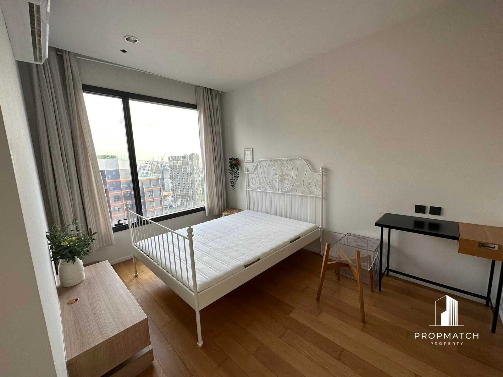 ขายคอนโดลาดพร้าว เซ็นทรัลลาดพร้าว : ✨Flash Deal ✨M Ladprao  ( 2Bed 2Bath 72SQM.) พร้อมอยู่ ! เพียง 12,500,000 บาท Tel.0981315848 @propmatch
