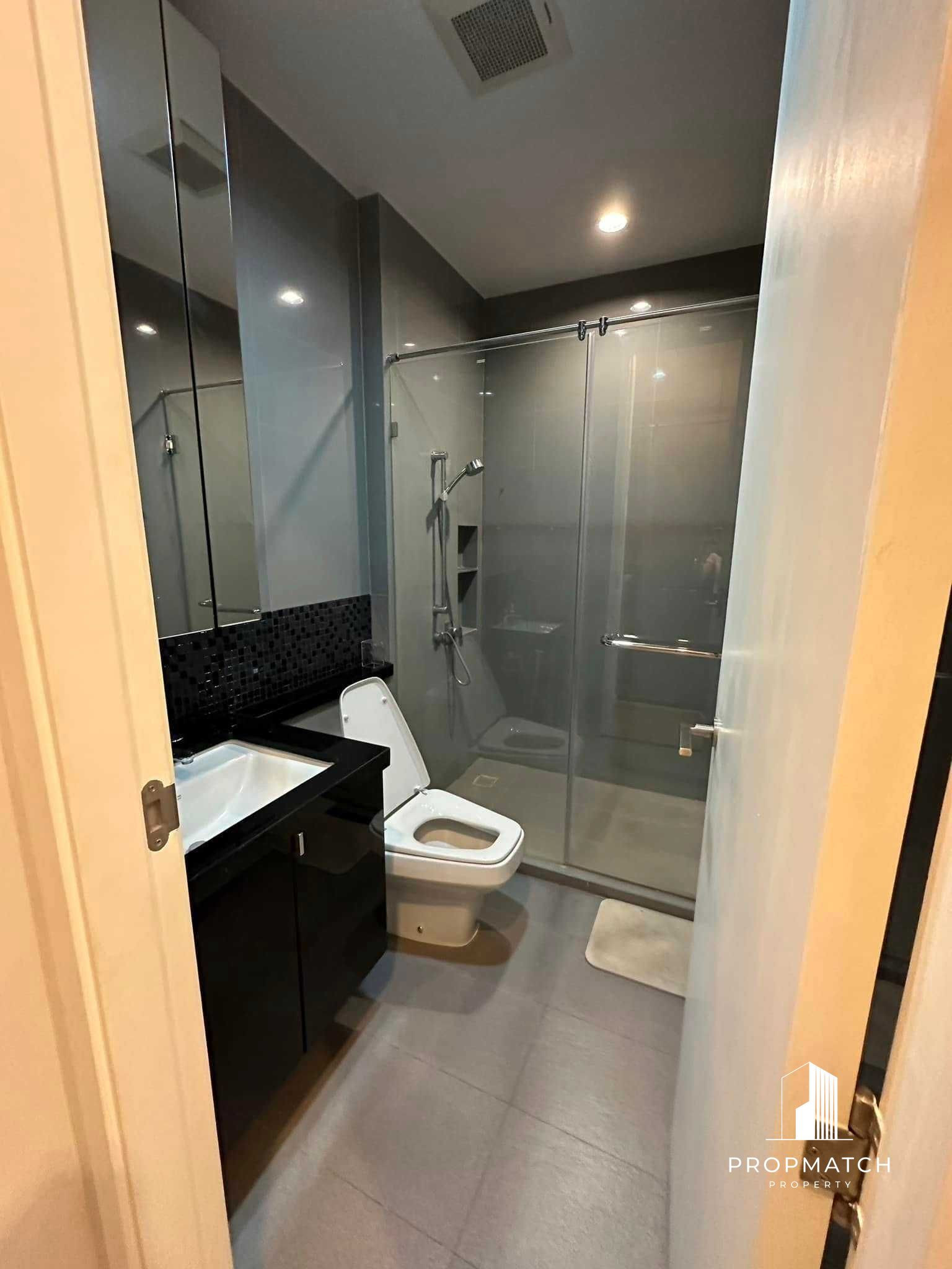 ขายคอนโดลาดพร้าว เซ็นทรัลลาดพร้าว : ✨Flash Deal ✨M Ladprao  ( 2Bed 2Bath 72SQM.) พร้อมอยู่ ! เพียง 12,500,000 บาท Tel.0981315848 @propmatch