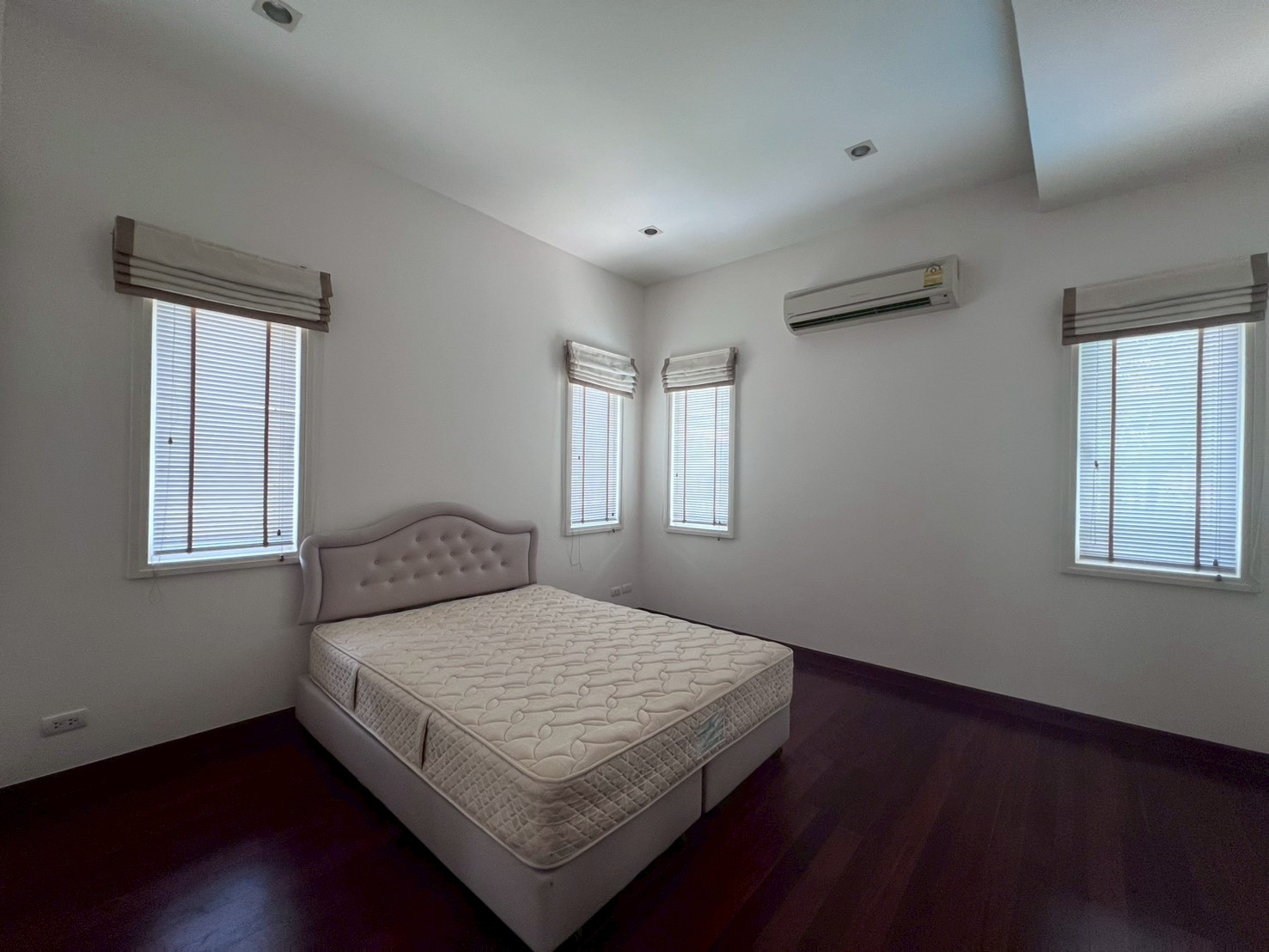 ให้เช่าบ้านลาดกระบัง สุวรรณภูมิ : บ้านให้เช่าใกล้เจมโมโพลิสบางนา