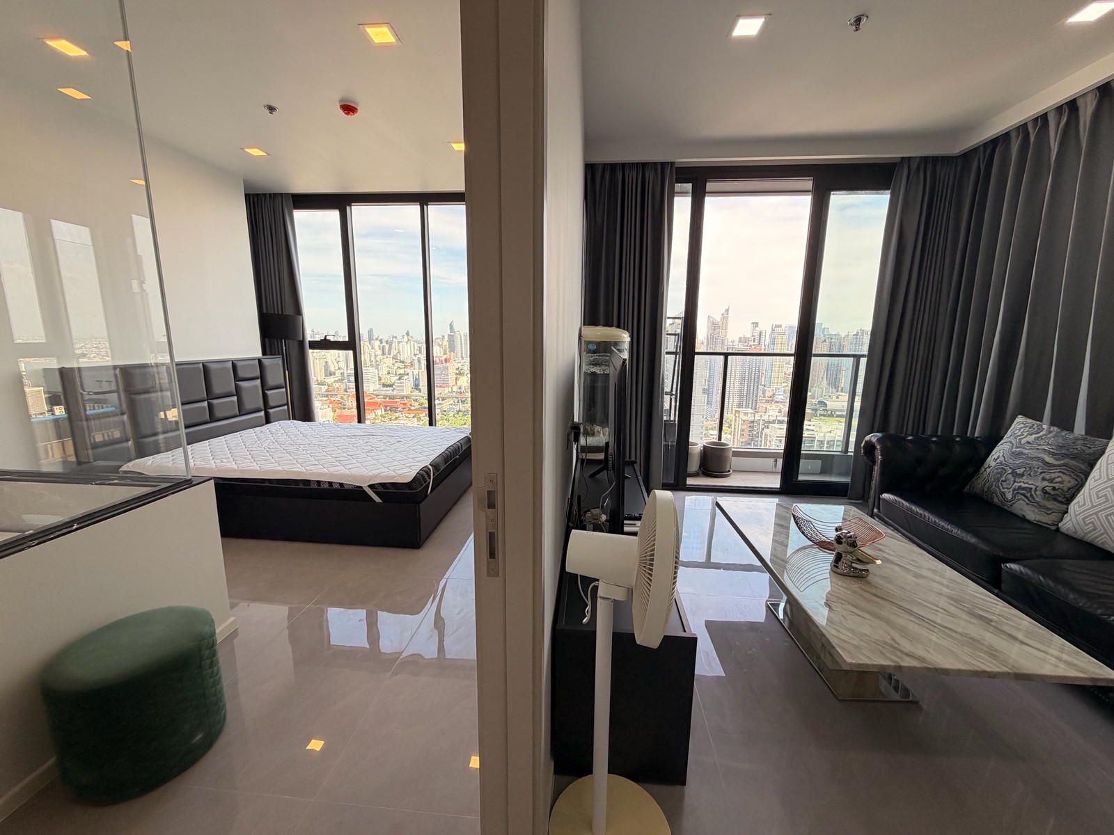 ให้เช่าคอนโดพระราม 9 เพชรบุรีตัดใหม่ RCA : 2Bedroom One9Five Asoke Rama9