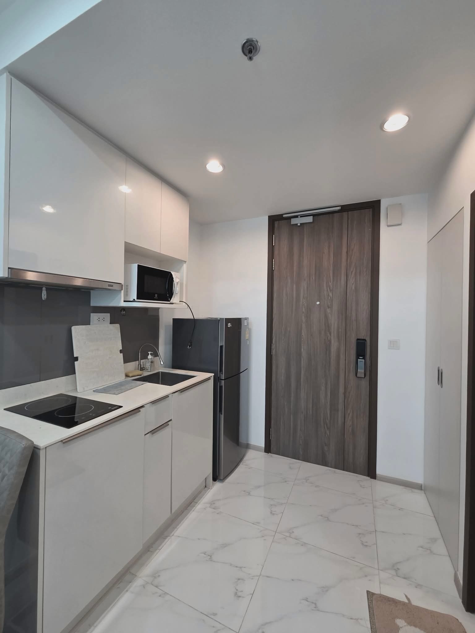 ให้เช่าคอนโดอ่อนนุช อุดมสุข : Agent Post! ให้เช่า Ideo Mobi Sukhumvit 66