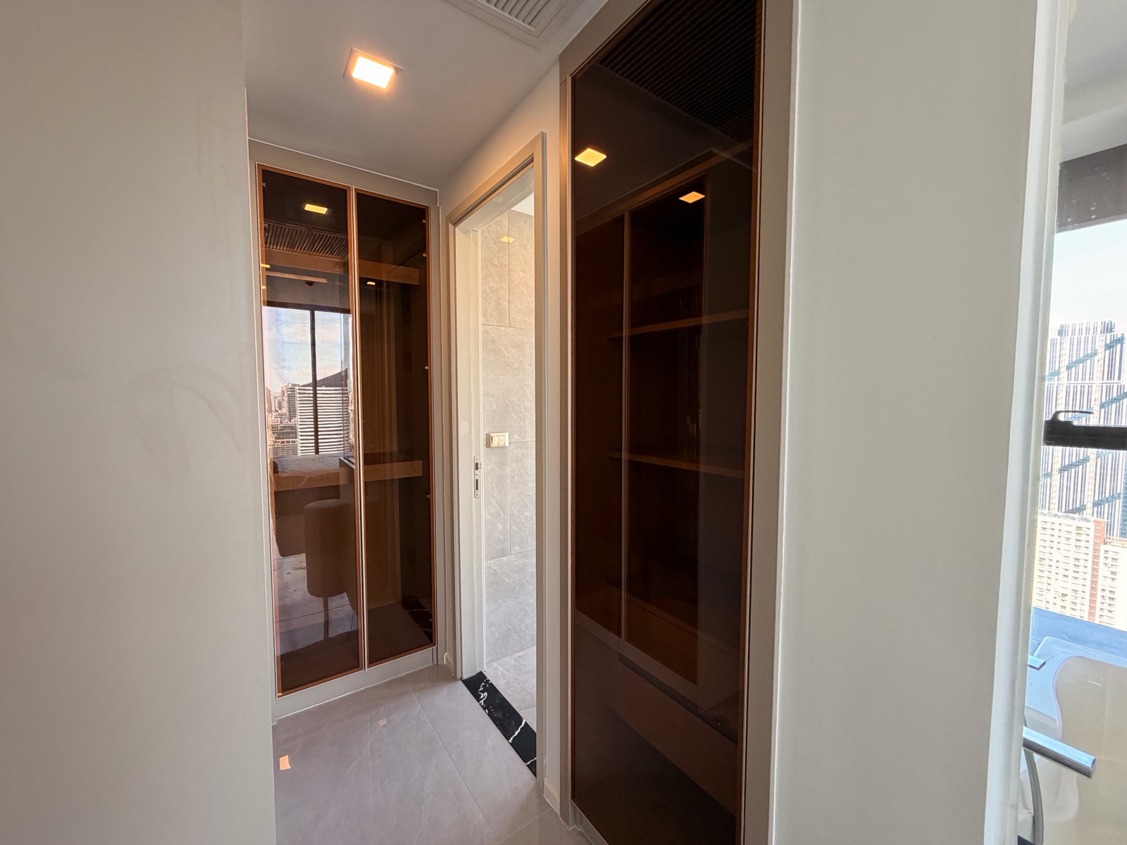 ให้เช่าคอนโดพระราม 9 เพชรบุรีตัดใหม่ RCA : 2Bedroom One9Five Asoke Rama9