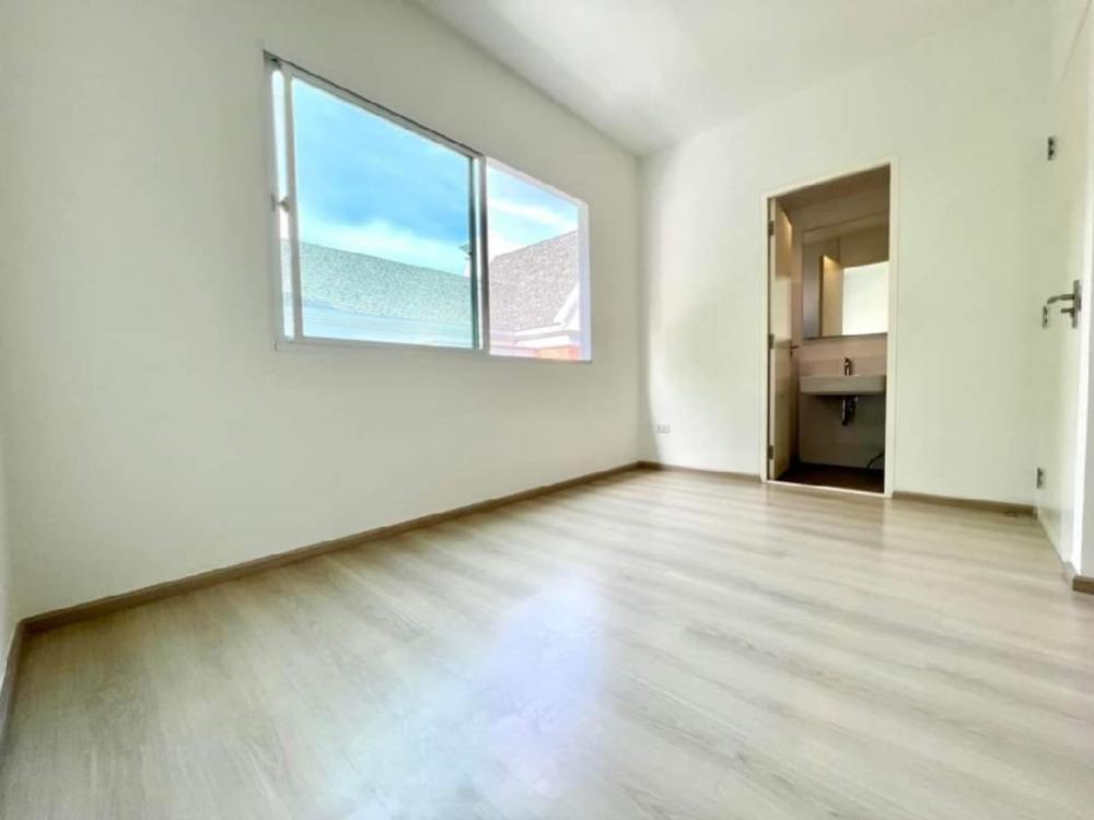 ขายทาวน์โฮมมีนบุรี-ร่มเกล้า : 🍒ขาย ตกแต่งใหม่หมด ทาวน์ โฮม อิน ดี้ ศรีนครินทร์ ร่มเกล้า  ใกล้แอร์พอร์ตลิงค์ ลาดกระบัง เหมือนมือ 1