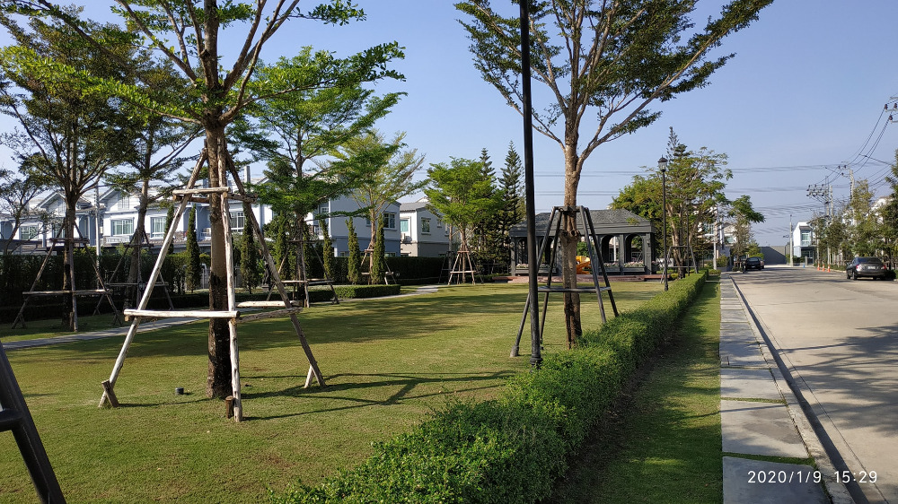 ให้เช่าทาวน์โฮมมีนบุรี-ร่มเกล้า : ให้เช่าอินดี้ ร่มเกล้า ติดตลาดสด ใกล้แอร์พอร์ตลิงค์ สนามบินสุวรรณภูมิ