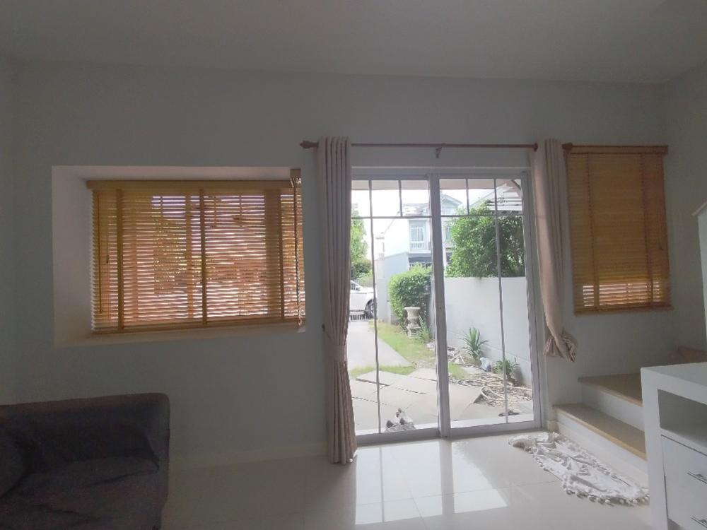 ให้เช่าทาวน์โฮมมีนบุรี-ร่มเกล้า : ให้เช่าอินดี้ ร่มเกล้า ติดตลาดสด ใกล้แอร์พอร์ตลิงค์ สนามบินสุวรรณภูมิ