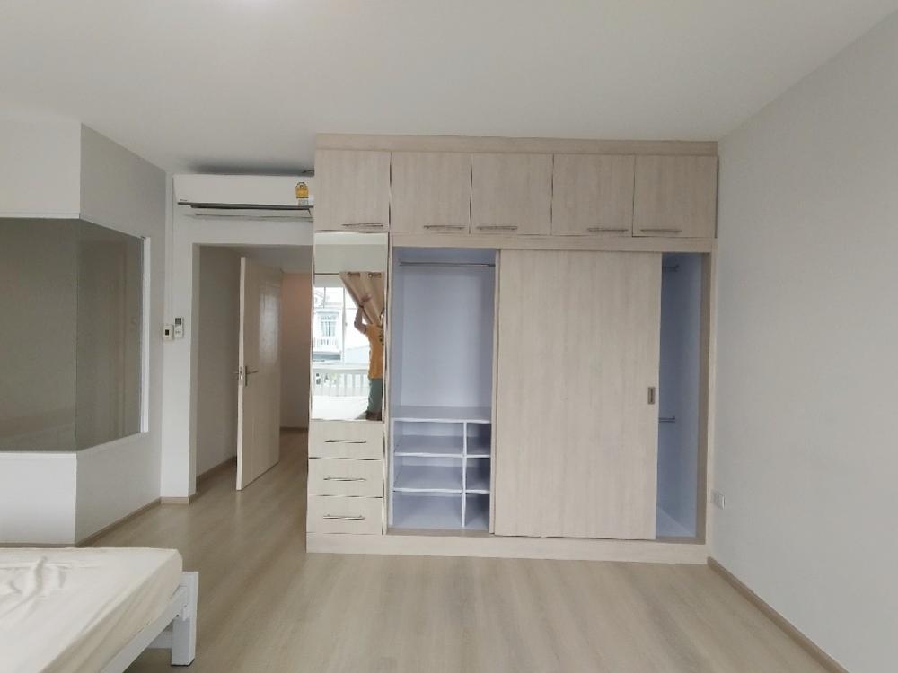 ให้เช่าทาวน์โฮมมีนบุรี-ร่มเกล้า : ให้เช่าอินดี้ ร่มเกล้า ติดตลาดสด ใกล้แอร์พอร์ตลิงค์ สนามบินสุวรรณภูมิ