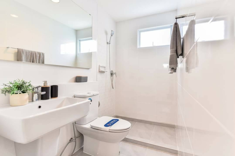 ให้เช่าทาวน์โฮมมีนบุรี-ร่มเกล้า : ให้เช่าอินดี้ ร่มเกล้า ติดตลาดสด ใกล้แอร์พอร์ตลิงค์ สนามบินสุวรรณภูมิ