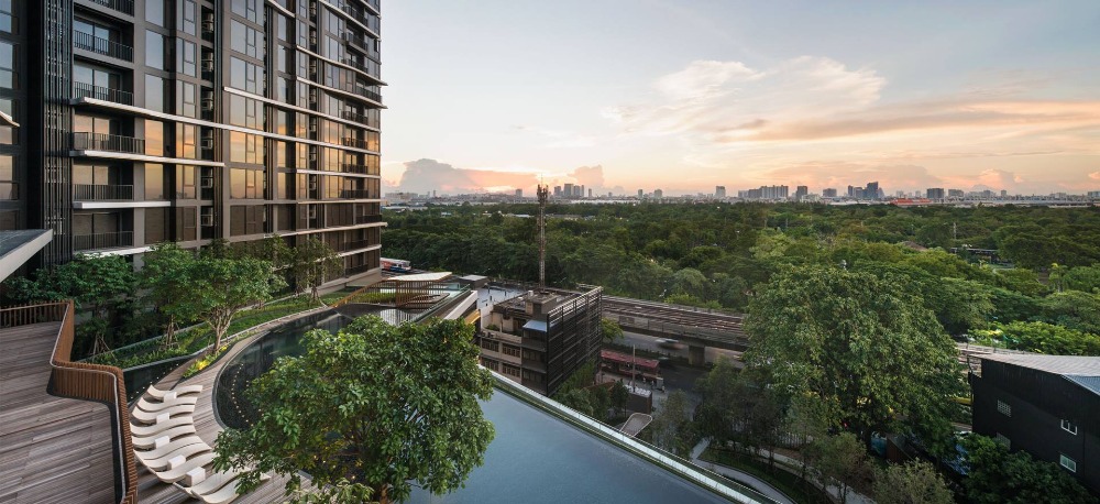 For RentCondoSapankwai,Jatujak : The Line Jatujak, 2 bedrooms, 2 bathrooms, corner unit, real view, pool view, fully furnished 62.5 sqm.