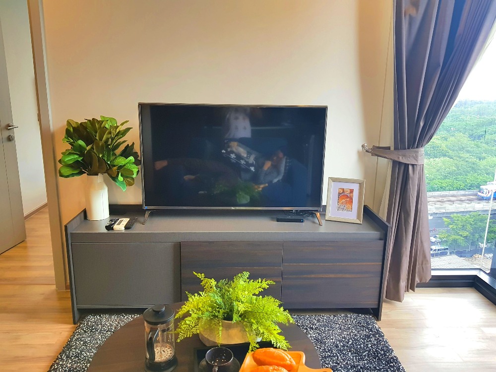 For RentCondoSapankwai,Jatujak : The Line Jatujak, 2 bedrooms, 2 bathrooms, corner unit, real view, pool view, fully furnished 62.5 sqm.