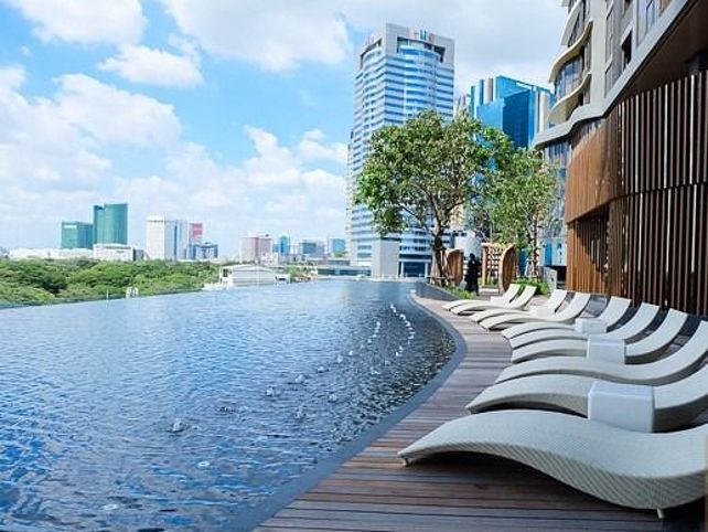 For RentCondoSapankwai,Jatujak : The Line Jatujak, 2 bedrooms, 2 bathrooms, corner unit, real view, pool view, fully furnished 62.5 sqm.