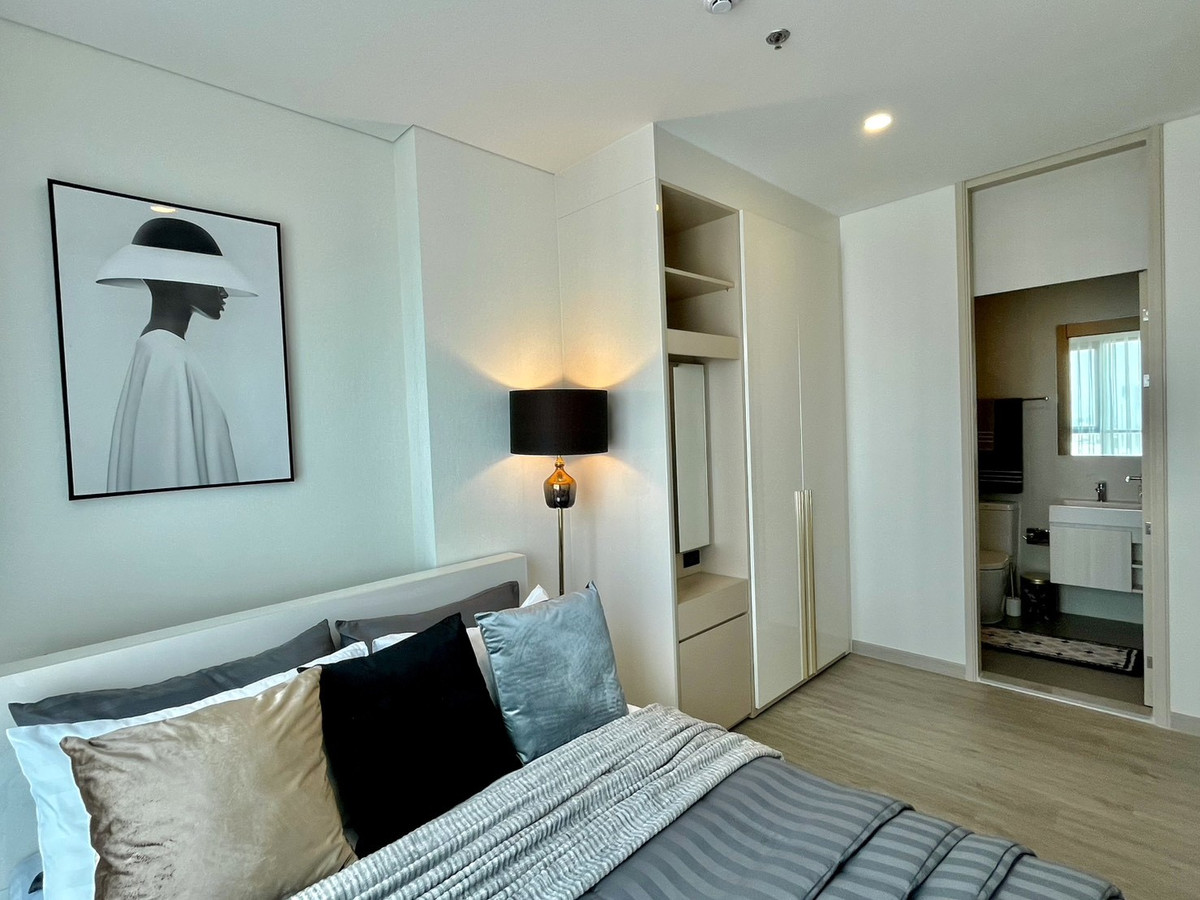 For SaleCondoKasetsart, Ratchayothin : For sale: Lumpini Park Phahon 32 Condo, Lumpini Park Phahon 32, Condo near BTS Ratchayothin, size 26 sq m., special price, book today for free! Air conditioner, water heater, free! Transfer fee, convenient transportation, Kasetsart University, Sripathum U