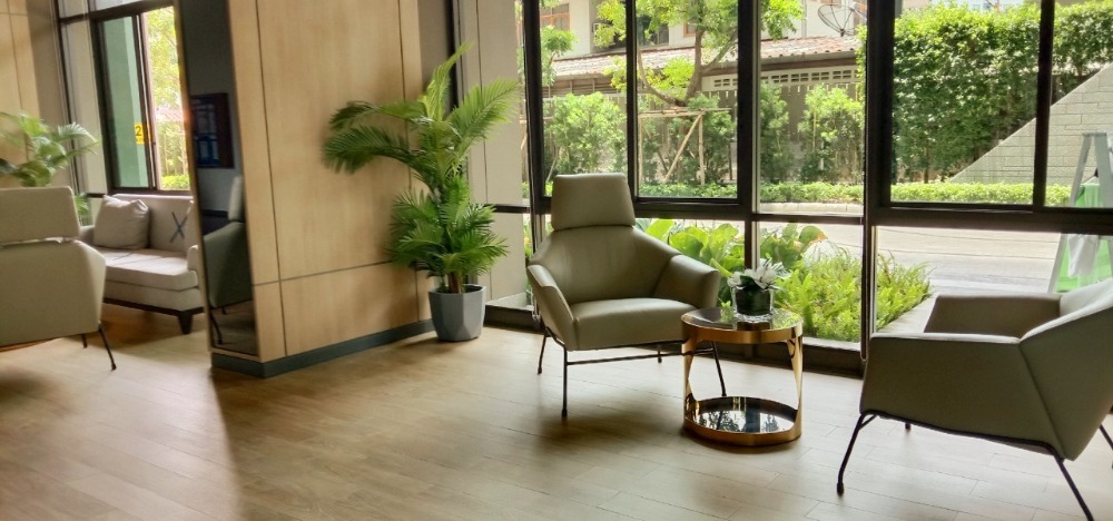 For SaleCondoKasetsart, Ratchayothin : For sale: Lumpini Park Phahon 32 Condo, Lumpini Park Phahon 32, Condo near BTS Ratchayothin, size 26 sq m., special price, book today for free! Air conditioner, water heater, free! Transfer fee, convenient transportation, Kasetsart University, Sripathum U