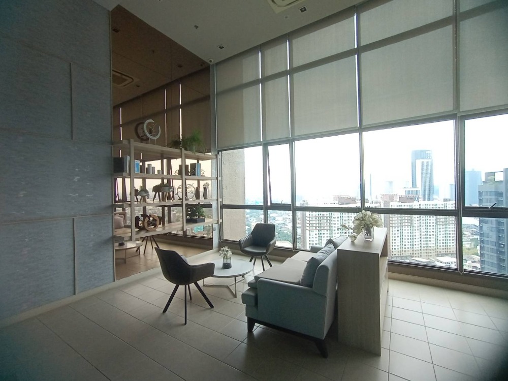 For SaleCondoKasetsart, Ratchayothin : For sale: Lumpini Park Phahon 32 Condo, Lumpini Park Phahon 32, Condo near BTS Ratchayothin, size 26 sq m., special price, book today for free! Air conditioner, water heater, free! Transfer fee, convenient transportation, Kasetsart University, Sripathum U