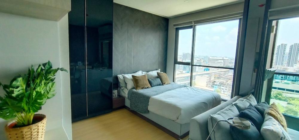 For SaleCondoKasetsart, Ratchayothin : For sale: Lumpini Park Phahon 32 Condo, Lumpini Park Phahon 32, Condo near BTS Ratchayothin, size 26 sq m., special price, book today for free! Air conditioner, water heater, free! Transfer fee, convenient transportation, Kasetsart University, Sripathum U