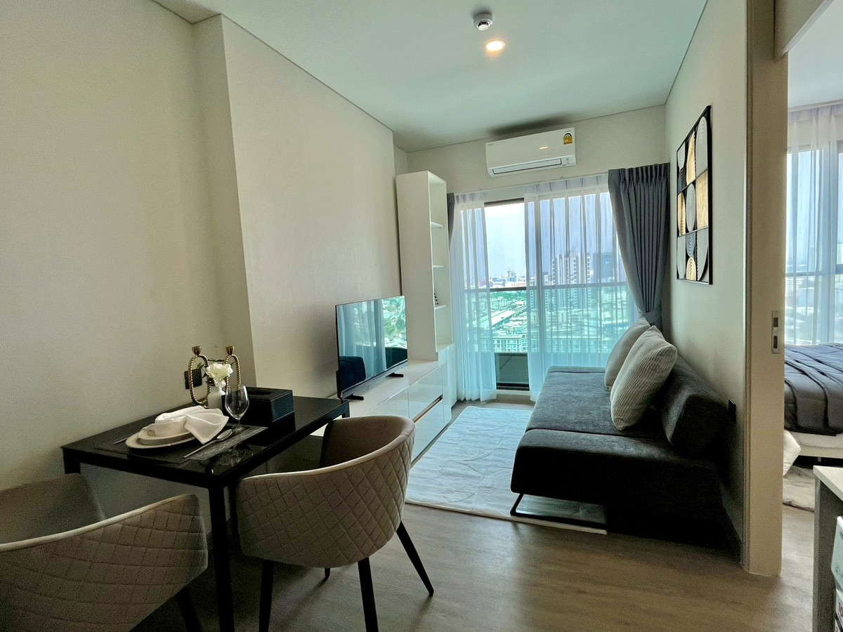 ขายคอนโดเกษตรศาสตร์ รัชโยธิน : ขายคอนโด ลุมพินี พาร์ค พหล 32 Lumpini Park Phahon 32 ใกล้ ม.เกษตรศาสตร์ เฟอร์นิเจอร์ครบ พร้อมอยู่ ใกล้ bts เสนานิคม ขนาด 28 ตรม. ราคาพิเศษ ทำเลดี เดินทางสะดวก ม.เกษตรศาสตร์, ม.ศรีปทุม, SCB Park, Central ลาดพร้าว,