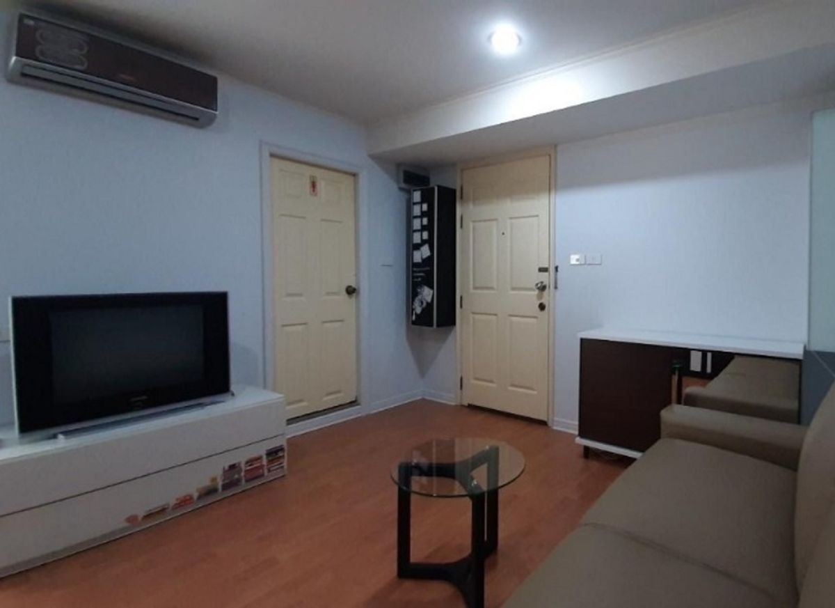 For RentCondoRatchadapisek, Huaikwang, Suttisan : #Lumpini Ville Condo Rental Cultural Center -1 Bedroom 1 Bathroom Furniture Rent 11,000 baht/month