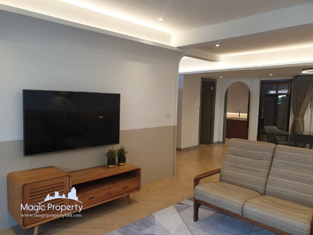 For SaleTownhomeOnnut, Udomsuk : 3 Bedroom Townhouse for Sale in Ekkamai 22/Pridi 41, Watthana, Bangkok