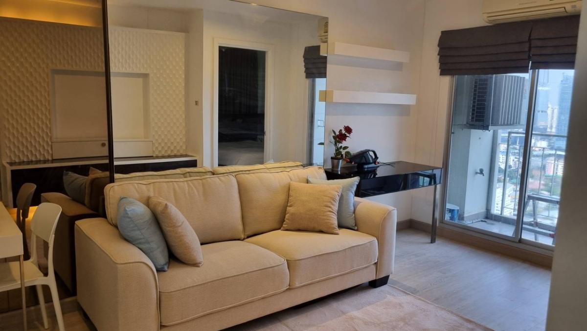 For SaleCondoRama3 (Riverside),Satupadit : For sale: Lumpini Park Riverside Rama 3 condo, size 32.54 sq m., Building D, 28th floor, 1 bedroom, 1 bathroom, separate kitchen, Chao Phraya River view, fully furnished, ready to move in, east side, price 2,700,000 million, call 093-028-1245, id line: pr