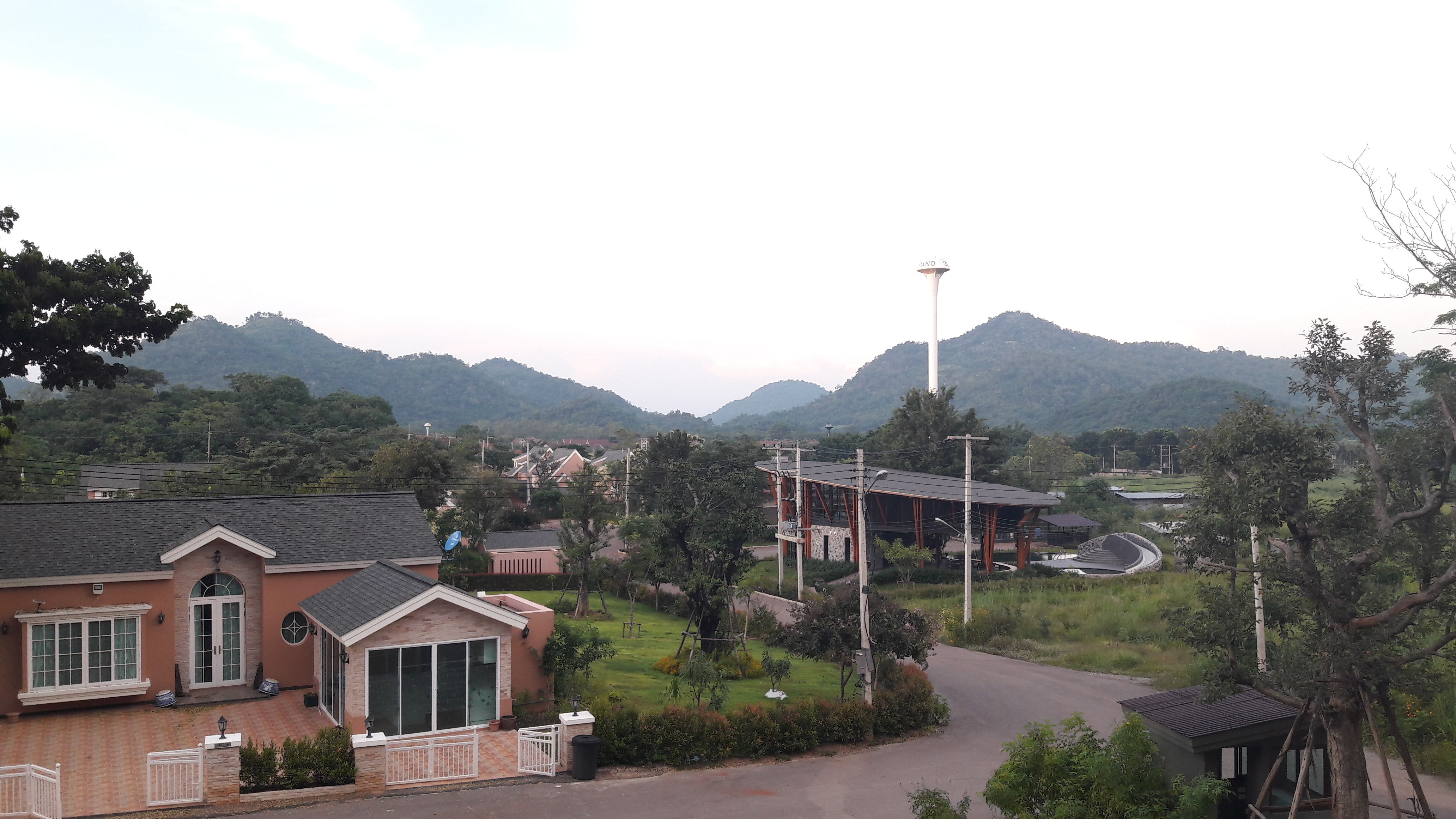 ขายคอนโดปากช่อง เขาใหญ่ : ขายคอนโด 360 Pano เขาใหญ่  103.18 ตร.เมตร  กม.9  ถ.ธนะรัชต์ หนองน้ำแดง ปากช่อง นครราชสีมา