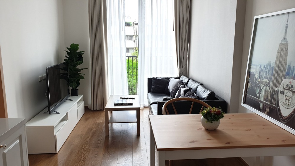 For RentCondoSukhumvit, Asoke, Thonglor : 🔥Urgent for Rent🔥 Noble B Sukhumvit 33, garden view, fully furnished, ready to move in, near BTS Phrom Phong.
