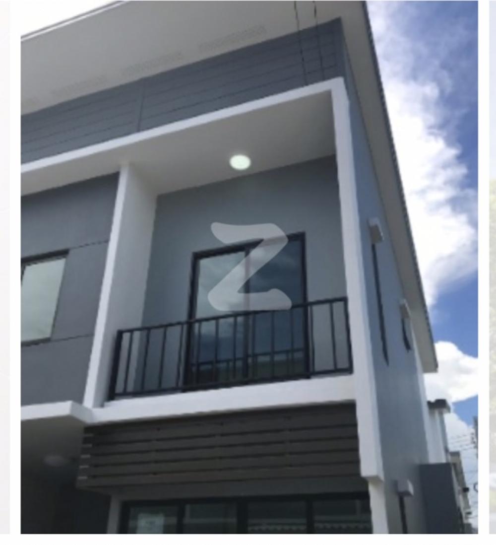 For SaleTownhomeBangna, Bearing, Lasalle : Urgent sale, The Color Bangna-Wongwaen Townhouse behind the edge