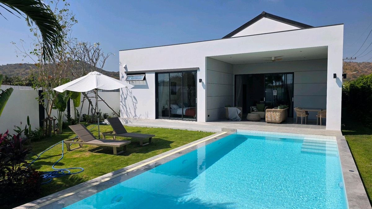 ขายบ้านชะอำ เพชรบุรี : ขายบ้านสวยสไตล์ฝรั่ง ใกล้ทะเลเขาเต่า