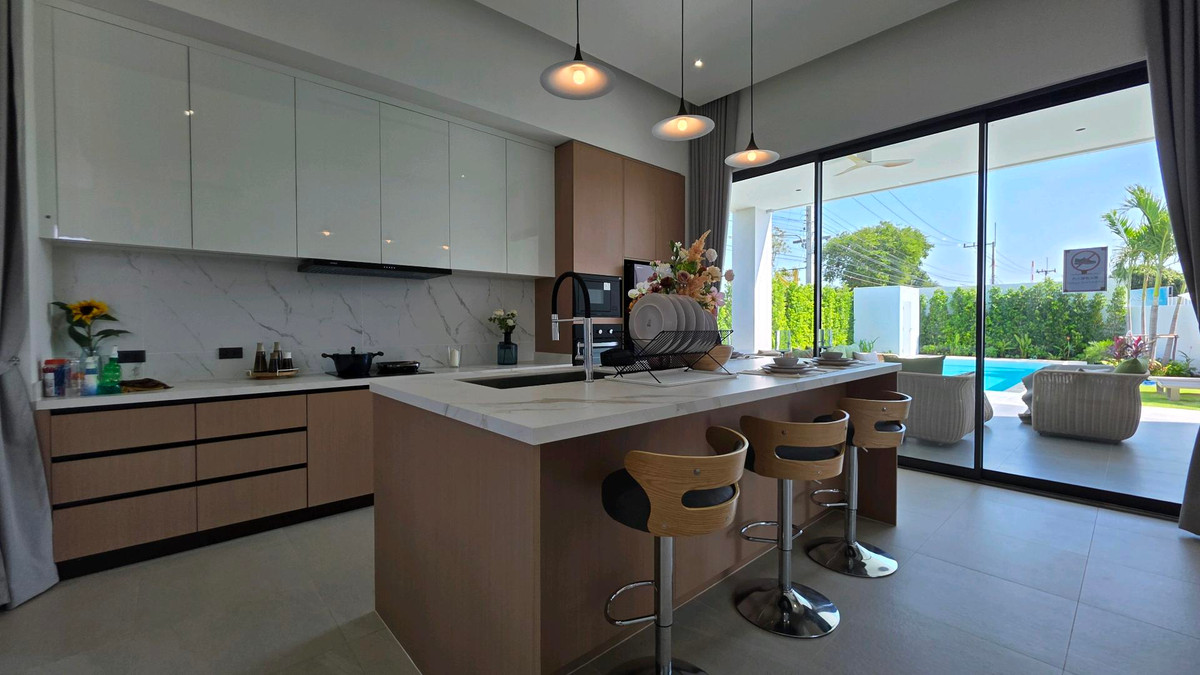 ขายบ้านชะอำ เพชรบุรี : ขายบ้านสวยสไตล์ฝรั่ง ใกล้ทะเลเขาเต่า