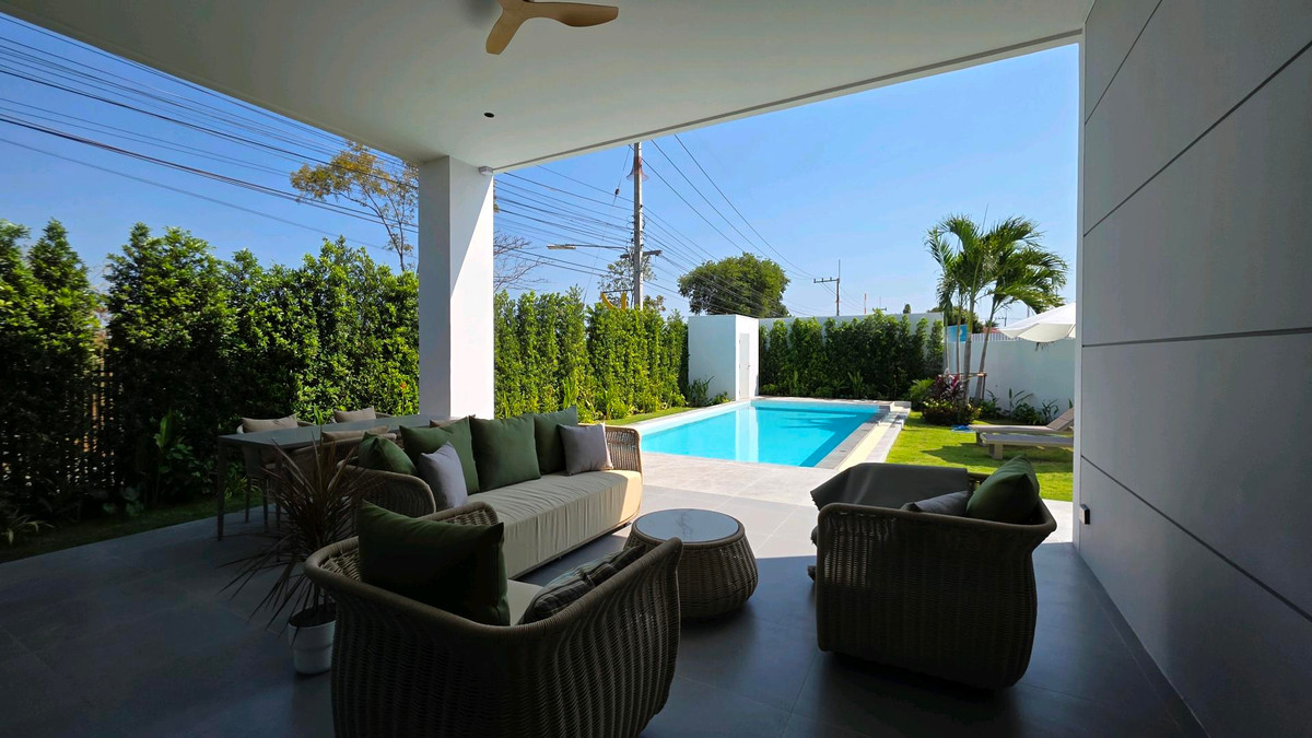 ขายบ้านชะอำ เพชรบุรี : ขายบ้านสวยสไตล์ฝรั่ง ใกล้ทะเลเขาเต่า