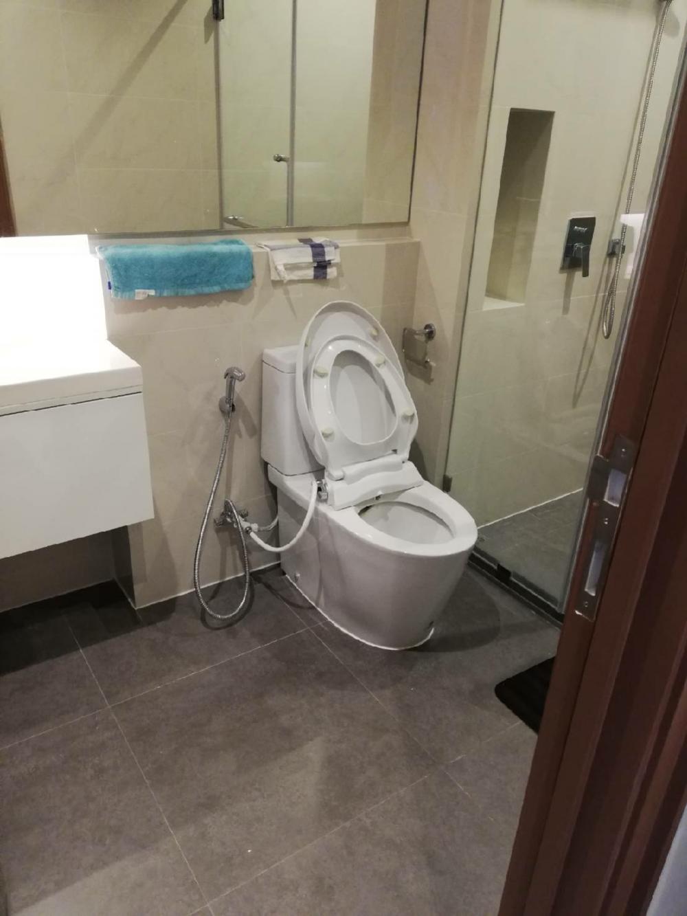 For RentCondoOnnut, Udomsuk : Mayfair place sukhumvit 50 for rent type:1bed1bath size:30sqm floor :12th price;13000bath contact:Danny tel:0613906429