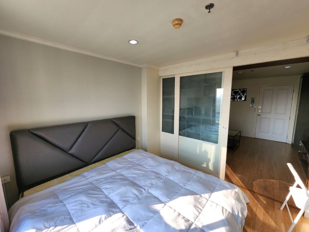 ขายคอนโดพระราม 8 สามเสน ราชวัตร : SNS002 **ลดราคาเหลือ 1.7 ล้าน ขายพร้อมอยู่**ขายถูก ลุมพินี เพลส พระราม 8 ชั้น12A(สูงที่สุดในอาคาร) ห้องบิวด์อินมีที่เก็บของเยอะ 35 ตารางเมตร ++ซื้ออยู่เองก็ได้ ซื้อลงทุนก็คุ้มมีผู้เช่าตลอด++