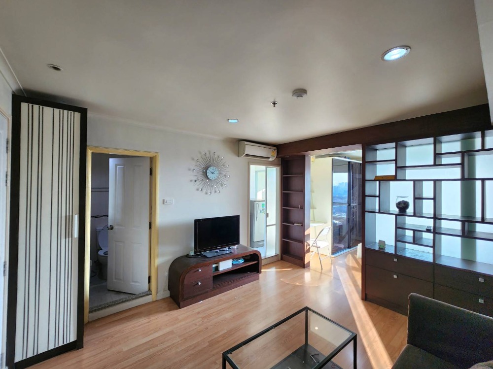 ขายคอนโดพระราม 8 สามเสน ราชวัตร : SNS002 **ลดราคาเหลือ 1.7 ล้าน ขายพร้อมอยู่**ขายถูก ลุมพินี เพลส พระราม 8 ชั้น12A(สูงที่สุดในอาคาร) ห้องบิวด์อินมีที่เก็บของเยอะ 35 ตารางเมตร ++ซื้ออยู่เองก็ได้ ซื้อลงทุนก็คุ้มมีผู้เช่าตลอด++