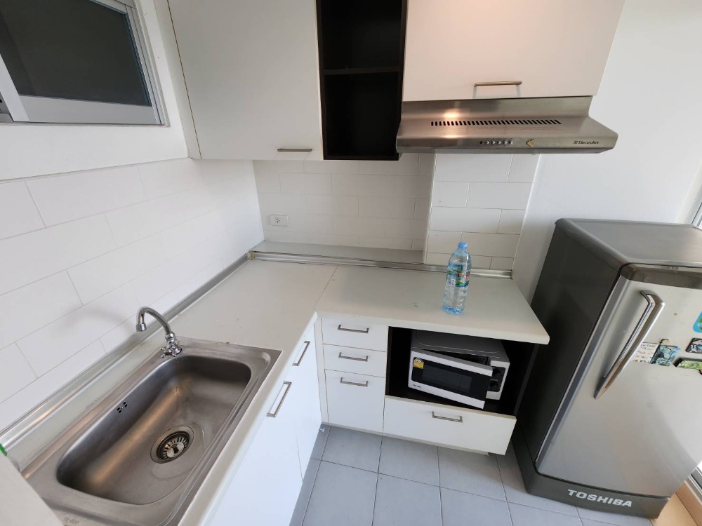 ขายคอนโดพระราม 8 สามเสน ราชวัตร : SNS002 **ลดราคาเหลือ 1.7 ล้าน ขายพร้อมอยู่**ขายถูก ลุมพินี เพลส พระราม 8 ชั้น12A(สูงที่สุดในอาคาร) ห้องบิวด์อินมีที่เก็บของเยอะ 35 ตารางเมตร ++ซื้ออยู่เองก็ได้ ซื้อลงทุนก็คุ้มมีผู้เช่าตลอด++