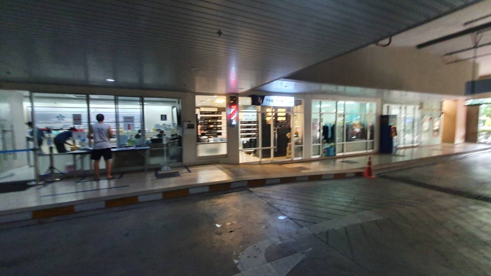 ขายคอนโดพระราม 8 สามเสน ราชวัตร : SNS002 **ลดราคาเหลือ 1.7 ล้าน ขายพร้อมอยู่**ขายถูก ลุมพินี เพลส พระราม 8 ชั้น12A(สูงที่สุดในอาคาร) ห้องบิวด์อินมีที่เก็บของเยอะ 35 ตารางเมตร ++ซื้ออยู่เองก็ได้ ซื้อลงทุนก็คุ้มมีผู้เช่าตลอด++