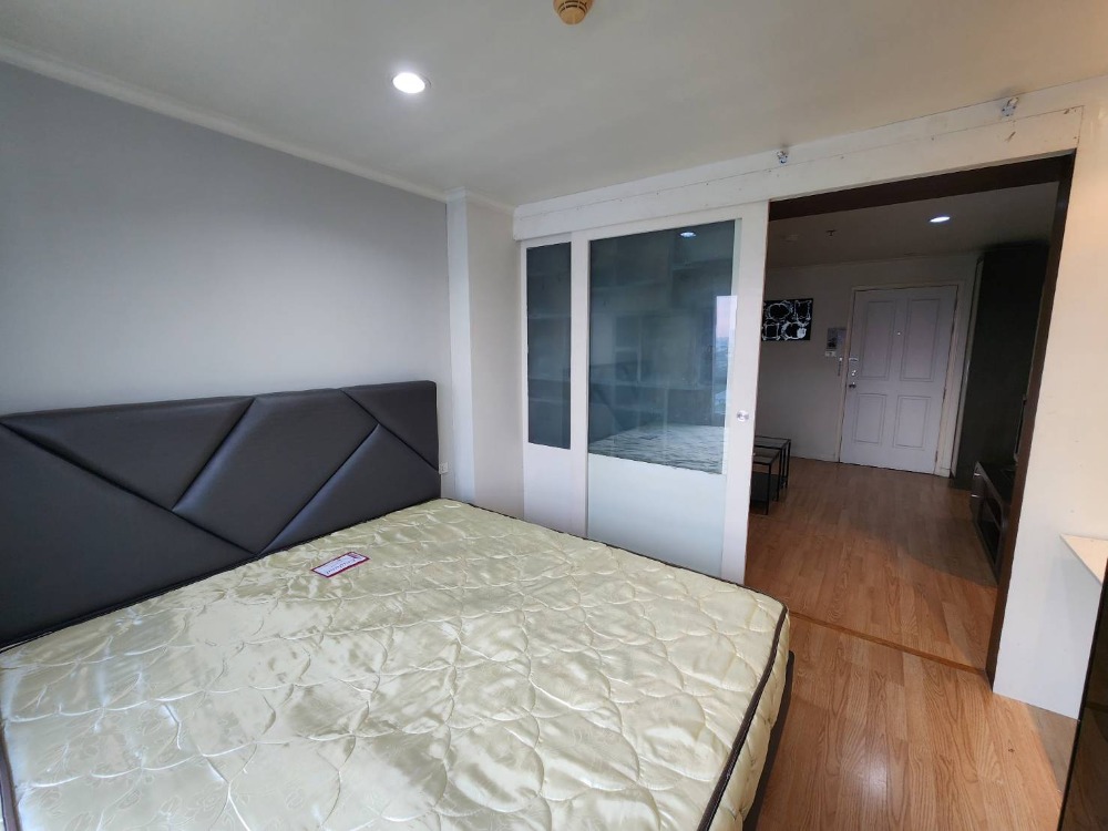 ขายคอนโดพระราม 8 สามเสน ราชวัตร : SNS002 **ลดราคาเหลือ 1.7 ล้าน ขายพร้อมอยู่**ขายถูก ลุมพินี เพลส พระราม 8 ชั้น12A(สูงที่สุดในอาคาร) ห้องบิวด์อินมีที่เก็บของเยอะ 35 ตารางเมตร ++ซื้ออยู่เองก็ได้ ซื้อลงทุนก็คุ้มมีผู้เช่าตลอด++