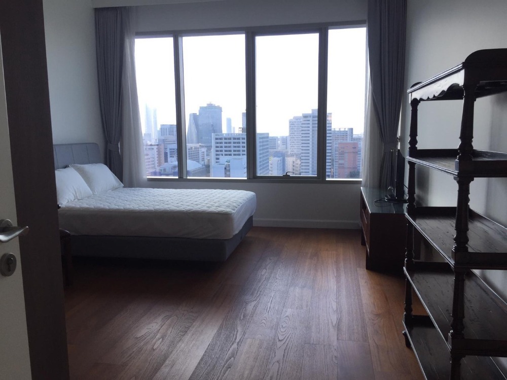 For RentCondoWitthayu, Chidlom, Langsuan, Ploenchit : 185 rachatdamri for rent