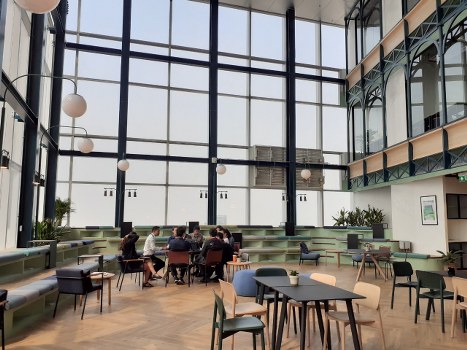 ให้เช่าสำนักงานสยาม จุฬา สามย่าน : 📌 นำ NOTEBOOK เข้าทำงานได้ทันที MRT สามย่าน ติดแนว BTS/MRT มีทั้งแบบ FULL FURNISHED นำโน้ตบุ๊คเข้าทำงานทันที และ แบบพื้นที่เปล่า ตกแต่งได้เองตามสไตล์คุณ ปรึกษาเราได้เลย Add Line: @ispace (มี @)