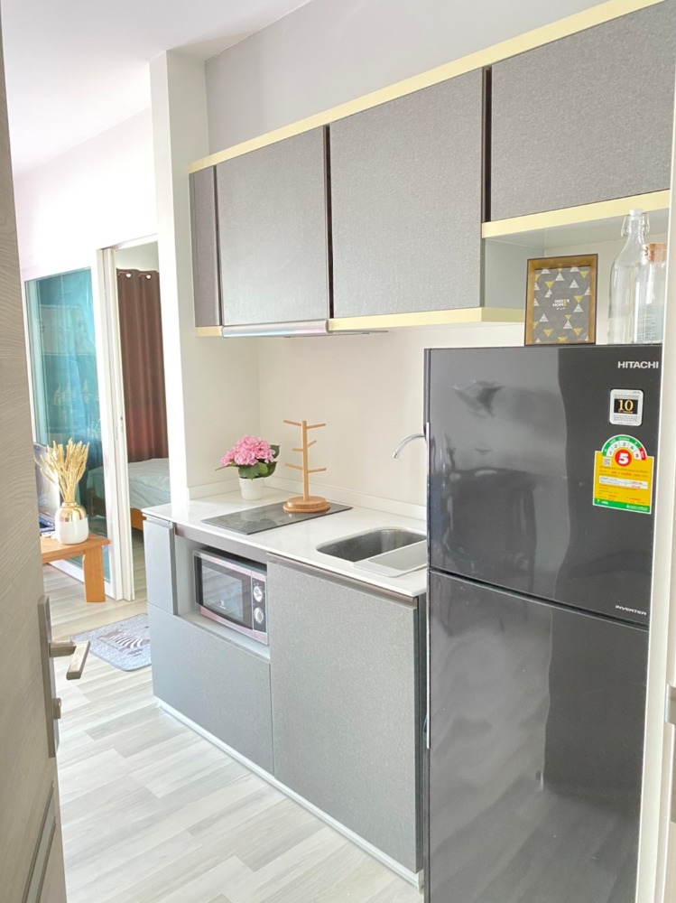 ขายคอนโดสาทร นราธิวาส : ห้องสวย เหมือนใหม่ เดอะคีย์ สาทร-เจริญราษฎร์ ห้อง 33 ตร.ม. ชั้น 8 วิวโล่ง ราคา 3.39 ล้าน เฟอร์ครบ