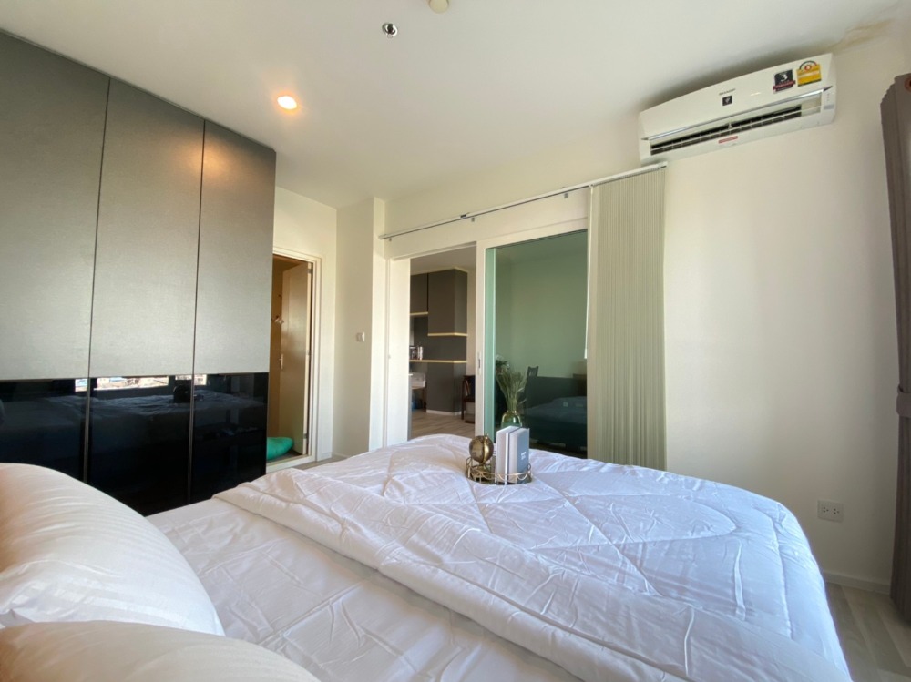 ขายคอนโดสาทร นราธิวาส : ห้องสวย เหมือนใหม่ เดอะคีย์ สาทร-เจริญราษฎร์ ห้อง 33 ตร.ม. ชั้น 8 วิวโล่ง ราคา 3.39 ล้าน เฟอร์ครบ