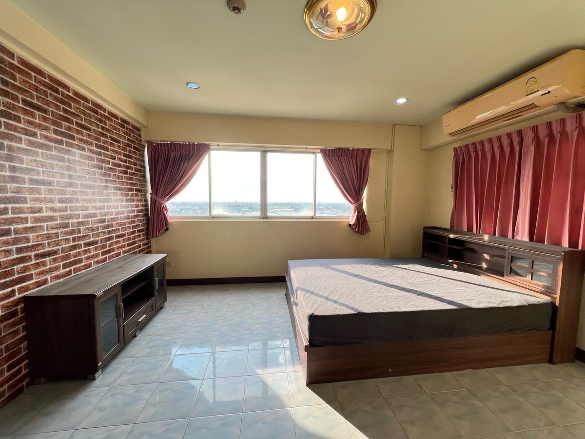 For RentCondoPathum Thani,Rangsit, Thammasat : Very cheap rent, Future Place Condo, behind Lotus Rangsit 3,500 (including common areas)